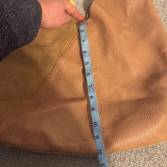 Leather and suede shoulder bag - Picture 6 of 7